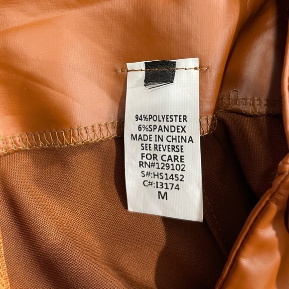 Brown Fringe Faux Leather PU Skirt
New - Picture 7 of 9